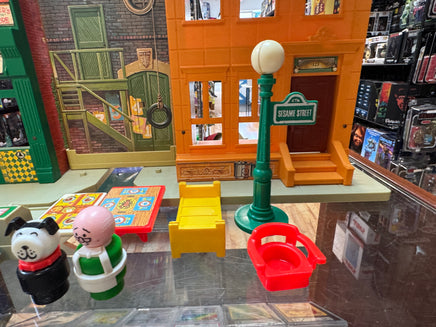 Sesame Street with Burt & Ernie Apartment Playset (Fisher Price, Vintage Muppets) - Bitz & Buttons