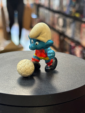Soccer Smurf (Vintage PEYO, Schleich) - Bitz & Buttons