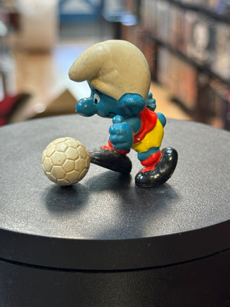 Soccer Smurf (Vintage PEYO, Schleich) - Bitz & Buttons