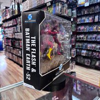 The Flash & Batman Earth 52 8202 (DC Comics Multiverse, McFarlane) Sealed - Bitz & Buttons