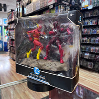 The Flash & Batman Earth 52 8202 (DC Comics Multiverse, McFarlane) Sealed - Bitz & Buttons