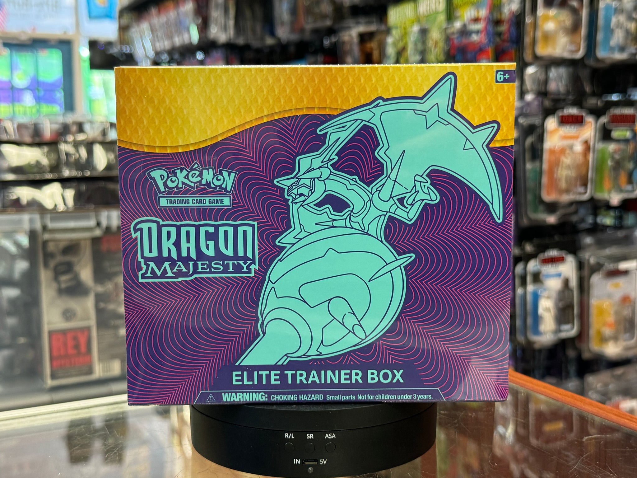 pokmon trading card game dragon majesty elite trainer box Pokemon Dragon Majesty Elite Trainer Box The Games Corner