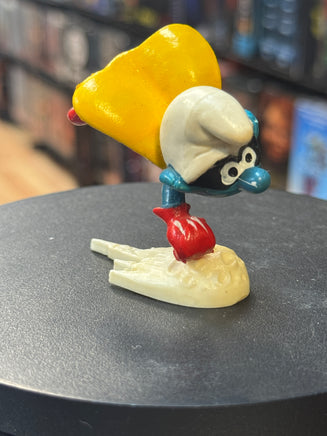 Superman Smurf (PEYO, Schleich) - Bitz & Buttons