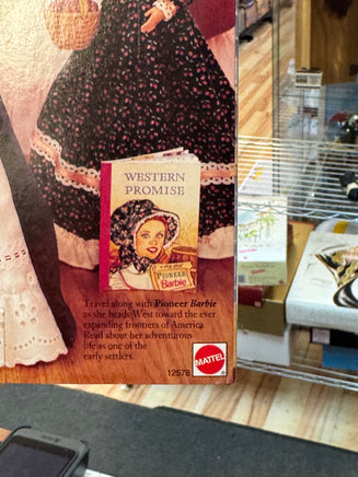 Colonial Barbie 12578 (Barbie, Mattel) Sealed - Bitz & Buttons