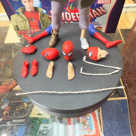 Peter B. Parker (Medicom Mafex, Spider-Verse) Open Box - Bitz & Buttons