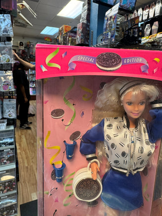 Oreo Fun Barbie 18511 (Vintage Barbie, Mattel) SEALED - Bitz & Buttons