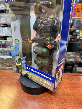 US 101st Airborne Paratrooper 12" (Vintage GI Joe, Hasbro) SEALED - Bitz & Buttons