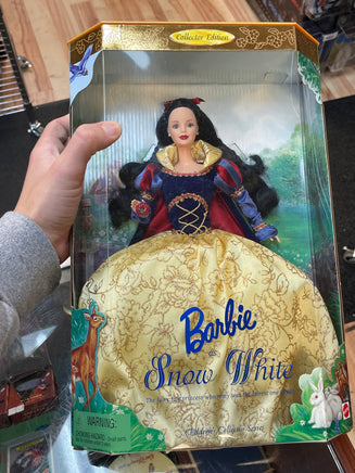 Snow White as Barbie 21130  (Vintage Barbie, Mattel) - Bitz & Buttons