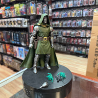 Dr. Doom W/ Accessories 8412 (Marvel Legends, Hasbro)