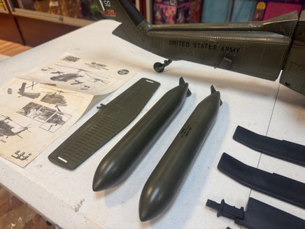 Black Hawk Helicopter with Driver 1/18 Scale  (GI Joe Style Elite Forces, BBI) **COMPLETE** - Bitz & Buttons