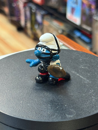 Baseball Catcher Smurf (Vintage PEYO, Schleich) - Bitz & Buttons