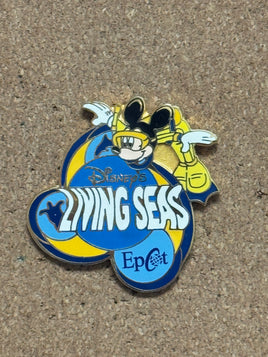 Living Sea's Mickey (Disney, Pin Traders) - Bitz & Buttons