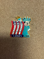 12 Years of Magic Statue of Liberty (Disney, Pin Traders) - Bitz & Buttons