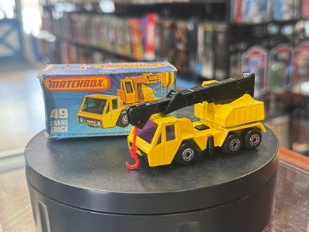 Crane Truck 49 Purple Windows Diecast (Vintage Matchbox, Lesney) - Bitz & Buttons