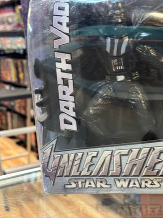 Darth Vader Unleashed Mini Statue (Star Wars, Hasbro) SEALED - Bitz & Buttons