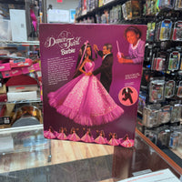 Barbie Dance 'n Twirl AA 12143 (Barbie, Mattel) Sealed - Bitz & Buttons