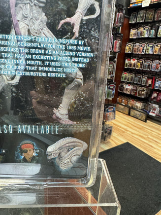 Xenomorph Albino Drone Concept (Aliens, NECA) SEALED - Bitz & Buttons
