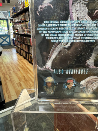 Xenomorph Albino Drone Concept (Aliens, NECA) SEALED - Bitz & Buttons