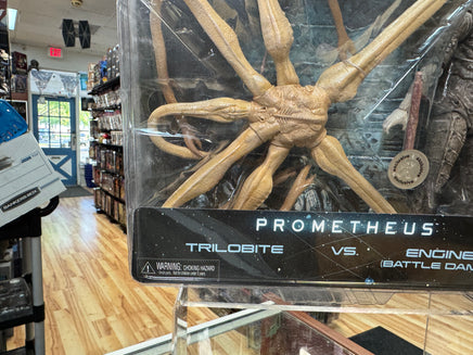 Trilobite & Battle Damage Engineer  (Aliens Prometheus, NECA) SEALED - Bitz & Buttons