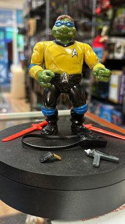 Captain Leonardo Star Trek with Accessories (Vintage TMNT Ninja Turtles, Playmates) - Bitz & Buttons