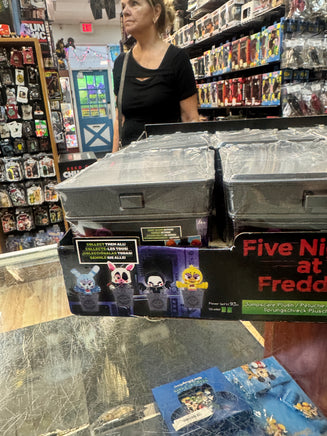 Jump Scare Blind Box -Full Sleeve of 9- (Five Nights at Freddys, Jazwares) **NEW** - Bitz & Buttons