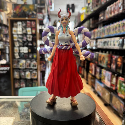 Yamato (Bandai SH Figuarts , One Piece) INCOMPLETE - Bitz & Buttons