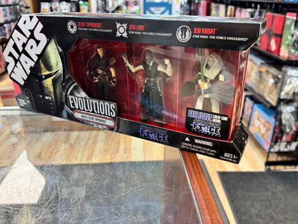 Force Unleashed Vaders Secret Apprentice  (Star Wars Evolution, Hasbro) **SEALED** - Bitz & Buttons