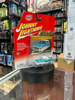 Nash Metropolitan Diecast (Johnny Lightning Classic Gold, Playing Mantis) SEALED - Bitz & Buttons