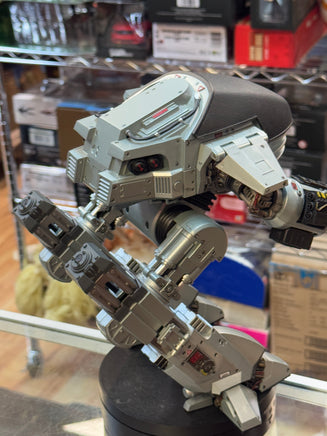 ED-209 Deluxe Electronic (NECA, Robocop) WORKING - Bitz & Buttons