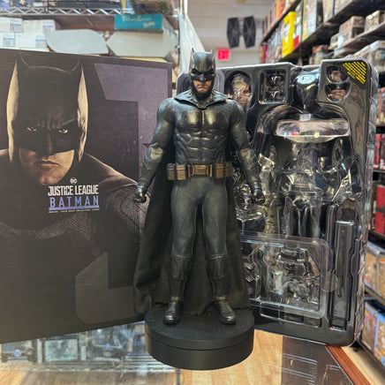 Batman Justice League Deluxe 1/6 MMS 456 (DC, Batman, Hot Toys) COMPLETE - Bitz & Buttons