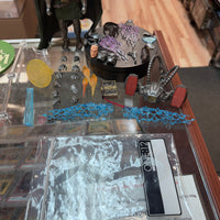 Doctor Doom Deluxe (Mezco One:12, Marvel Comics) Complete - Bitz & Buttons