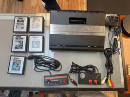 Atari 7800 with Controllers & Game Lot AV Upgrade (Atari, Vintage Video Games) **TESTED WORKING**