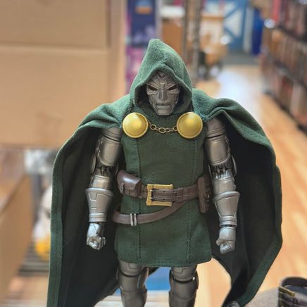 Doctor Doom Deluxe (Mezco One:12, Marvel Comics) Complete - Bitz & Buttons