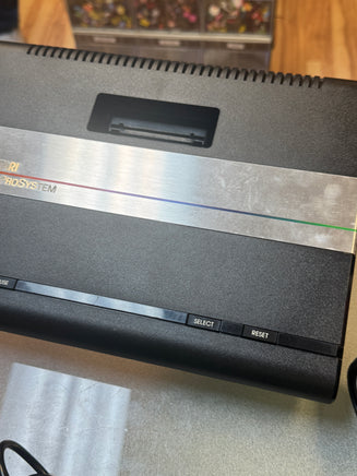 Atari 7800 with Controllers & Game Lot AV Upgrade (Atari, Vintage Video Games) **TESTED WORKING** - Bitz & Buttons