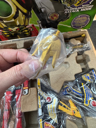 Legacy Thunder Megazord (MMPR Power Rangers, Hasbro) **COMPLETE** - Bitz & Buttons