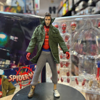 Peter B. Parker (Medicom Mafex, Spider-Verse) W/ Accessories - Bitz & Buttons