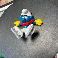 Clumsy Smurf Falling Ice Skating Mini Figure 7786 (Vintage Smurfs, Schliech)