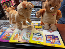 Teddy Ruxpin & Grubby Lot with Books 0946 (Vintage Teddy Ruxpin, WOW World of Wonder) - Bitz & Buttons