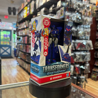 Soundwave Deluxe Class (Transformers Earth Spark Hasbro) *SEALED*