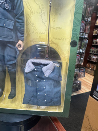 Col Wilhelm Klink 1/6 Scale (Hogans Heroes, Sideshow) NEW - Bitz & Buttons