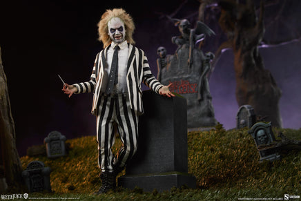 Beetlejuice 1/6 Scale (Sideshow, Universal Studios) - Bitz & Buttons