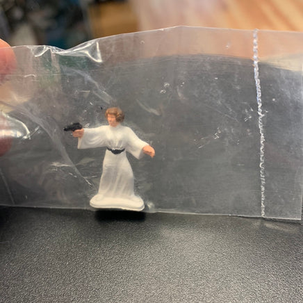 Micro Collection Death Star Bagged Princess Leia  (Kenner Vintage Star Wars) 3516 - Bitz & Buttons