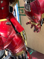 Deluxe Battle Damaged HulkBuster MMS510 (Hot Toy, Sixth Scale) Open Box