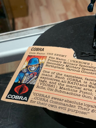 Cobra Officer V1 with File Card Straight Arm BB (Vintage GI Joe, Hasbro) Complete - Bitz & Buttons