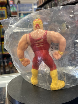 Mail Away Hulk Hogan Wresting Figure (Vintage Hasbro, WWE WWF) - Bitz & Buttons