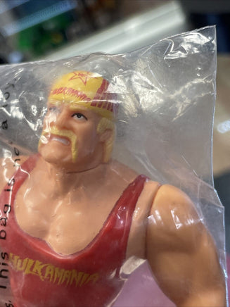 Mail Away Hulk Hogan Wresting Figure (Vintage Hasbro, WWE WWF) - Bitz & Buttons